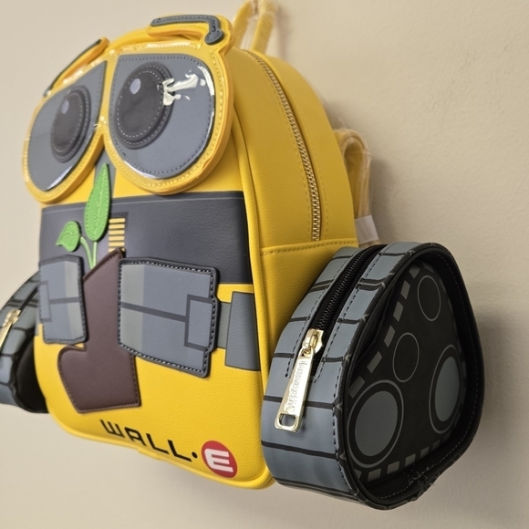 Loungefly Pixar WallE & Eve Plant Boot Backpack main image 7